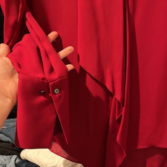 Ellie Tahari Red Silk Blouse - Picture 4 of 6